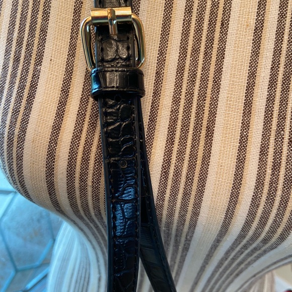 Steve Madden 2Tone Red & Black Crossbody/satchel with removable chain - Picture 11 of 17